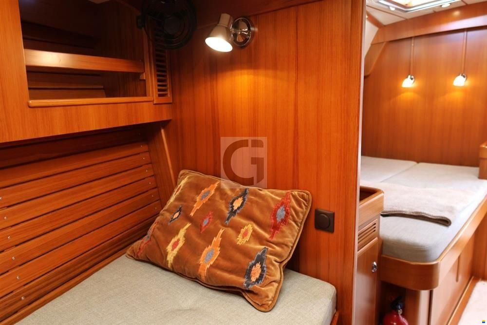 Hallberg-Rassy 54