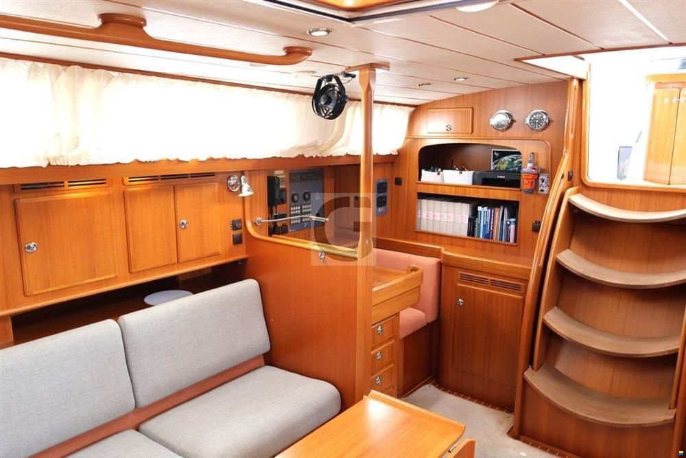 Hallberg-Rassy 54