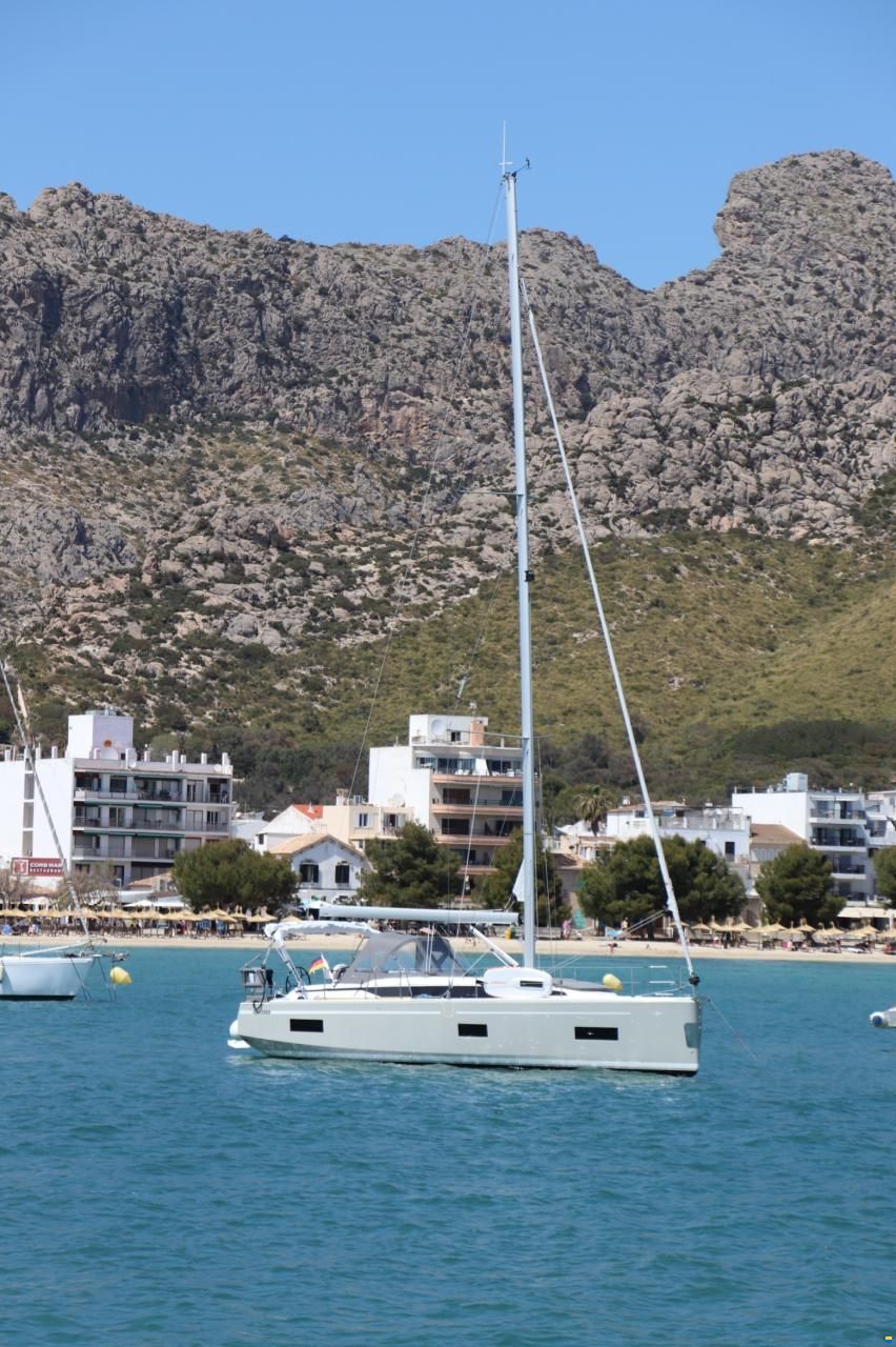 Bavaria C38
