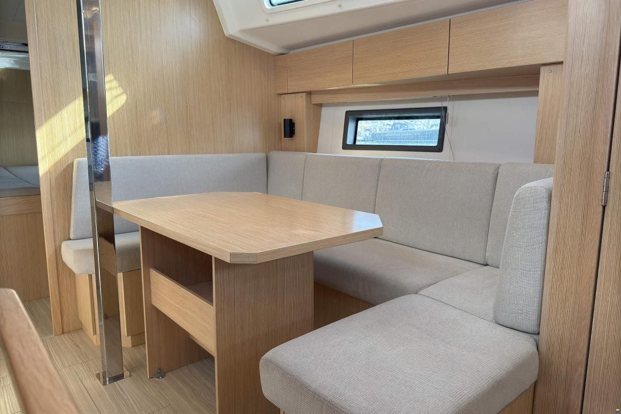 Bavaria C38