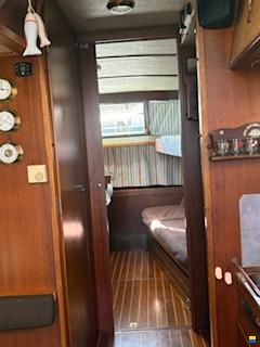 Coronet 32 Oceanfarer