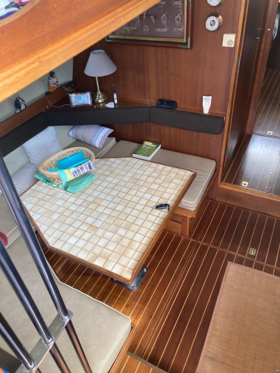 Coronet 32 Oceanfarer