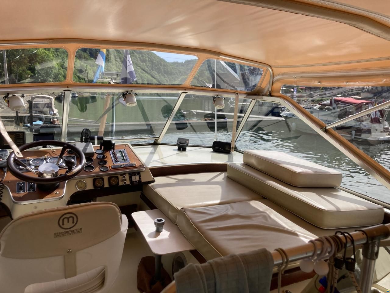 Coronet 32 Oceanfarer