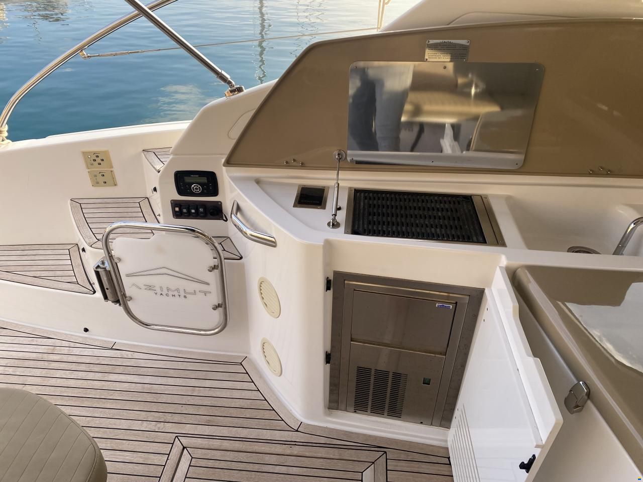 Azimut Atlantis 43