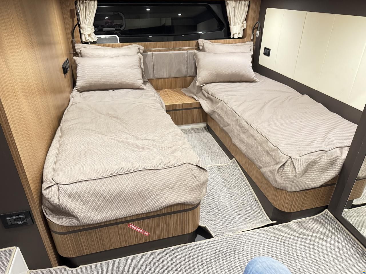 Azimut Atlantis 43