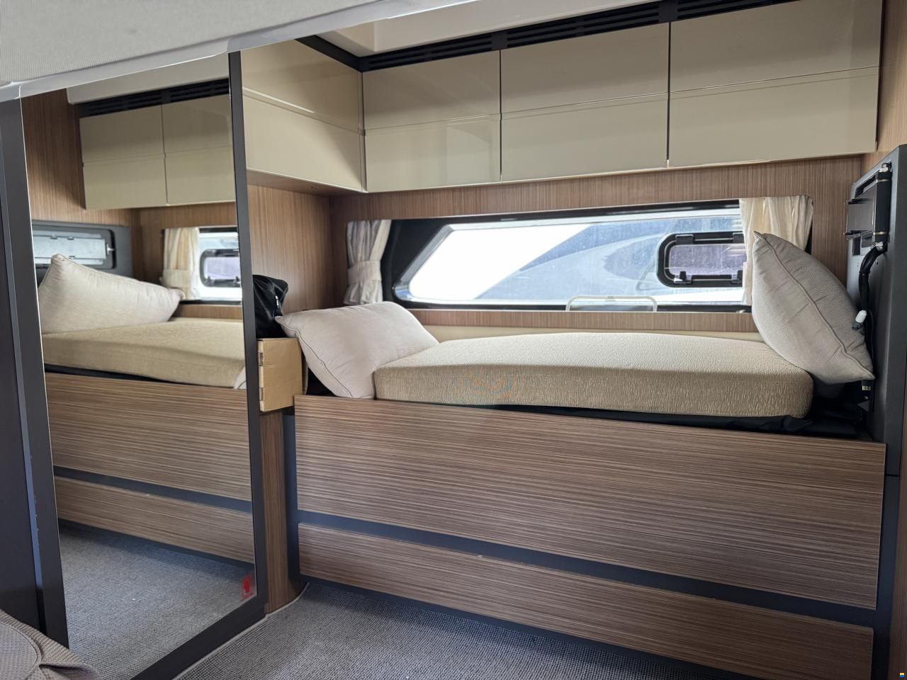 Azimut Atlantis 43