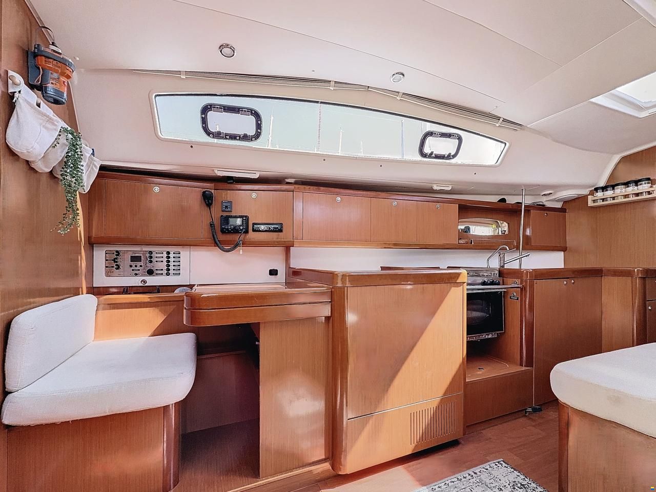Beneteau Oceanis 40