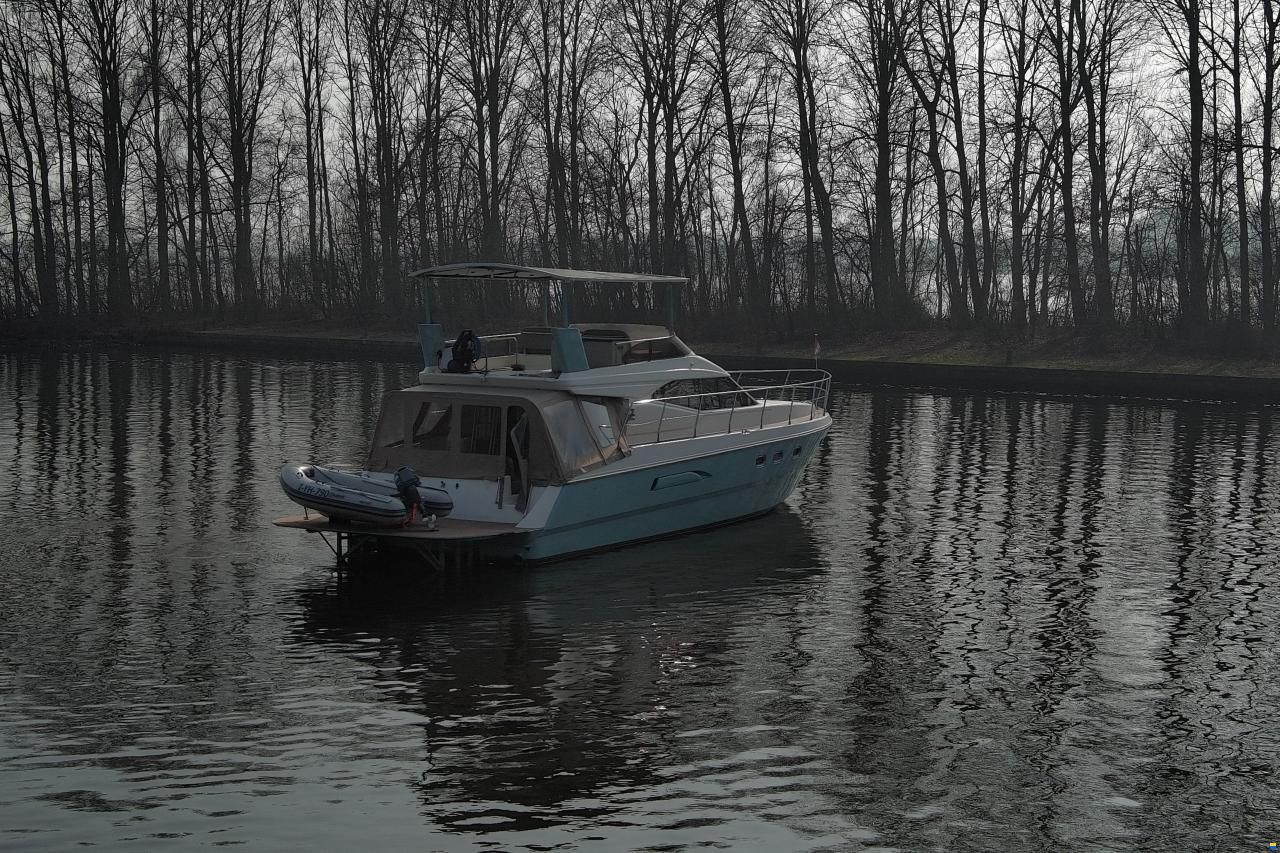 Azimut 43