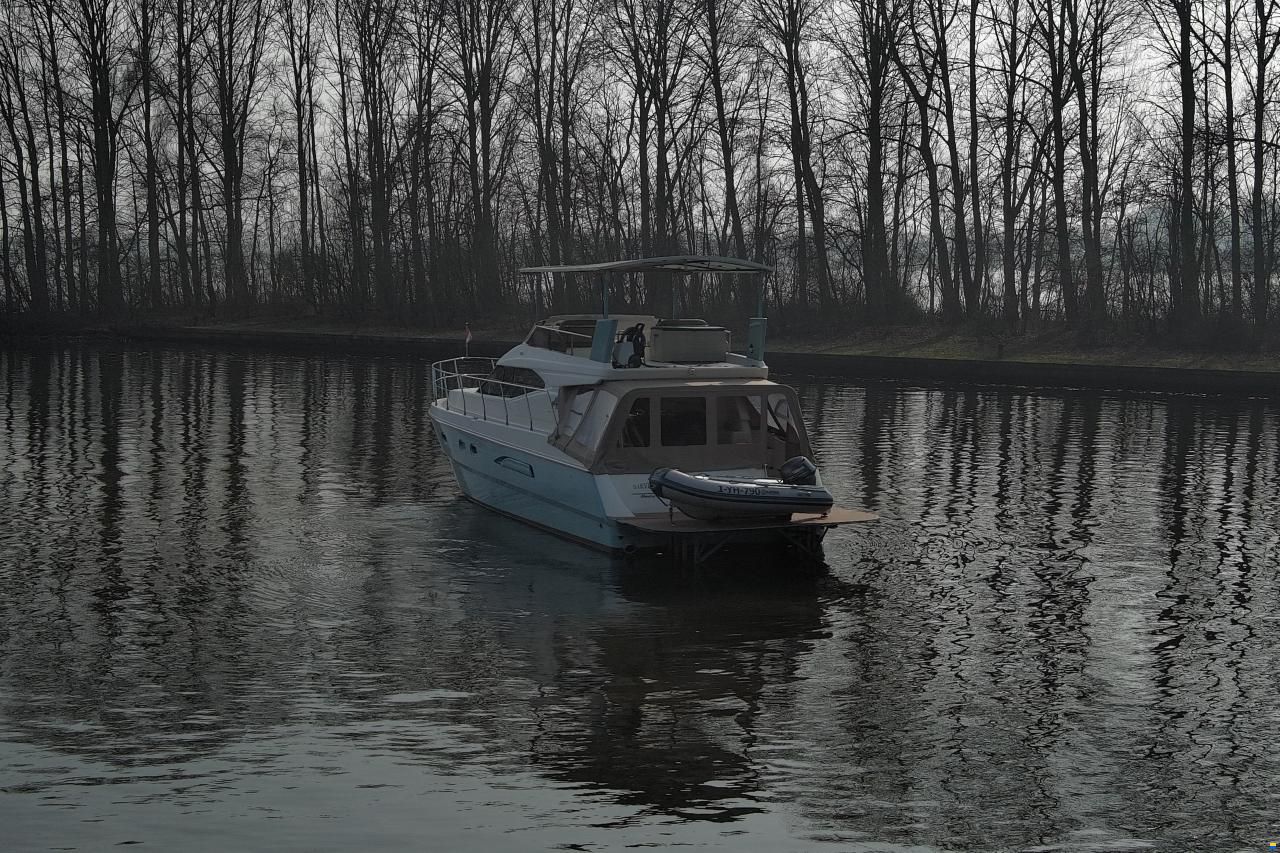 Azimut 43