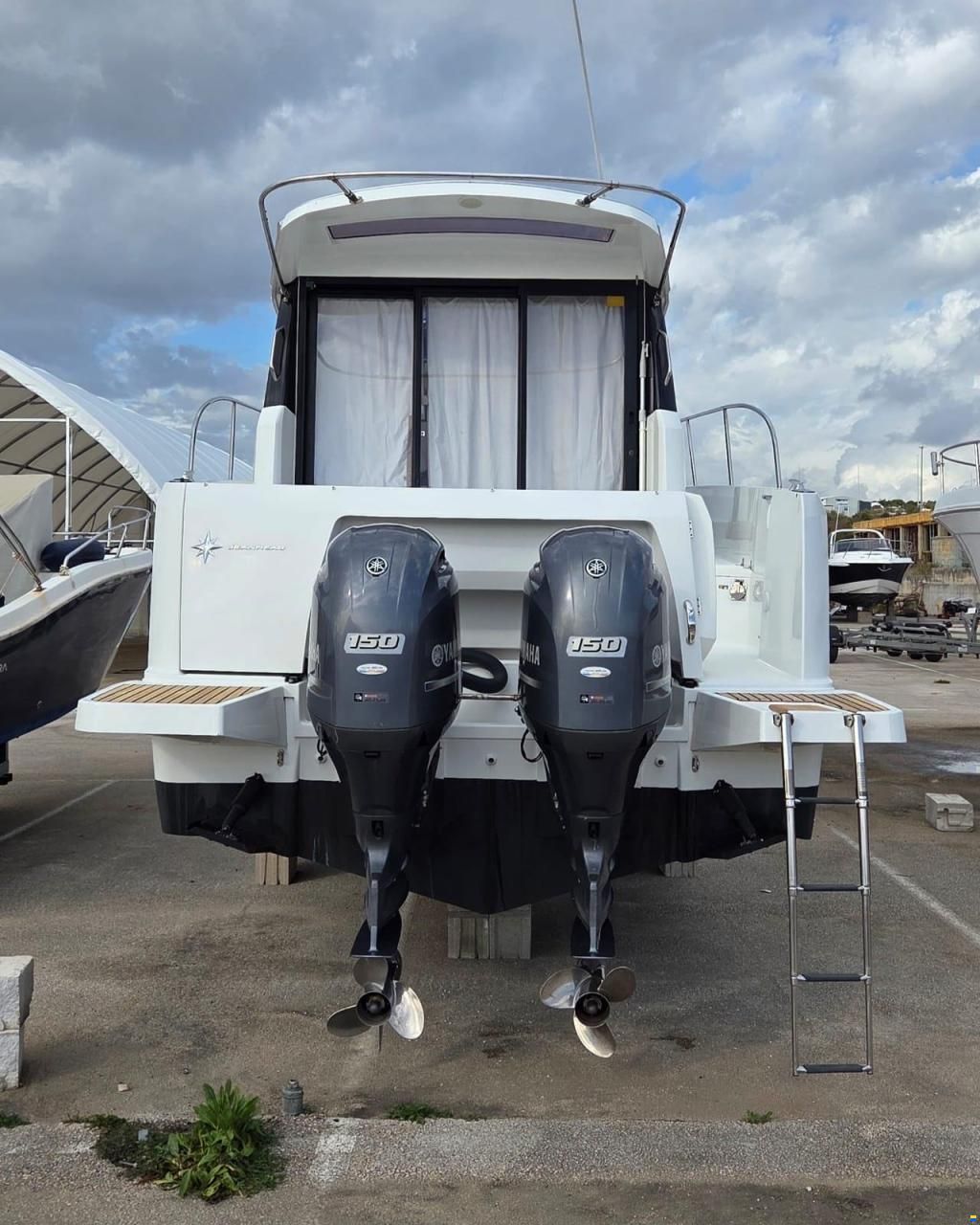 Jeanneau MERRY FISHER 855