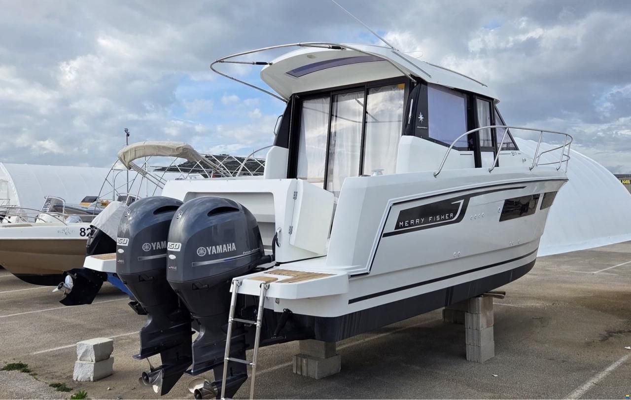 Jeanneau MERRY FISHER 855