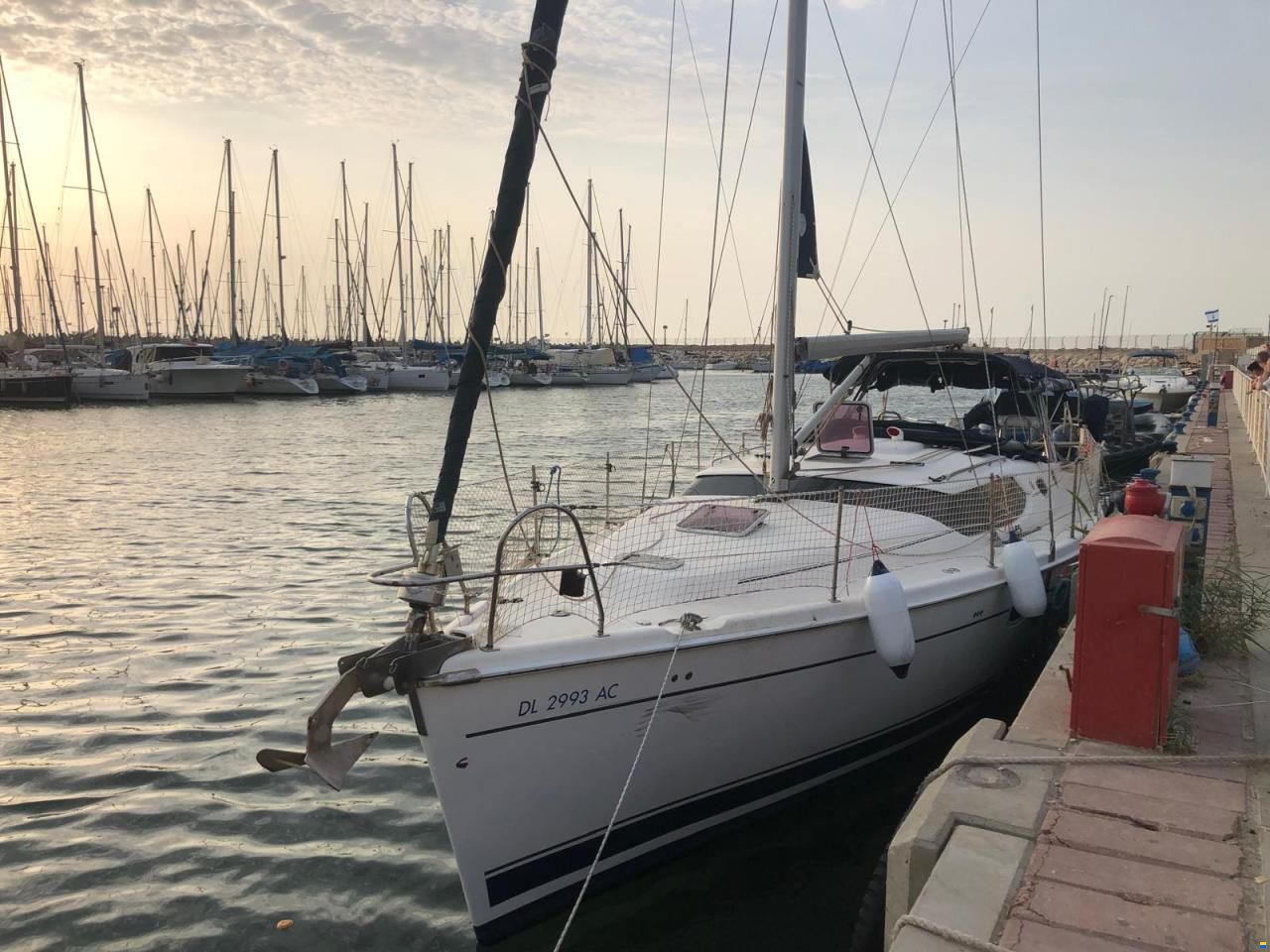 Hunter Marine 45 Deck salon