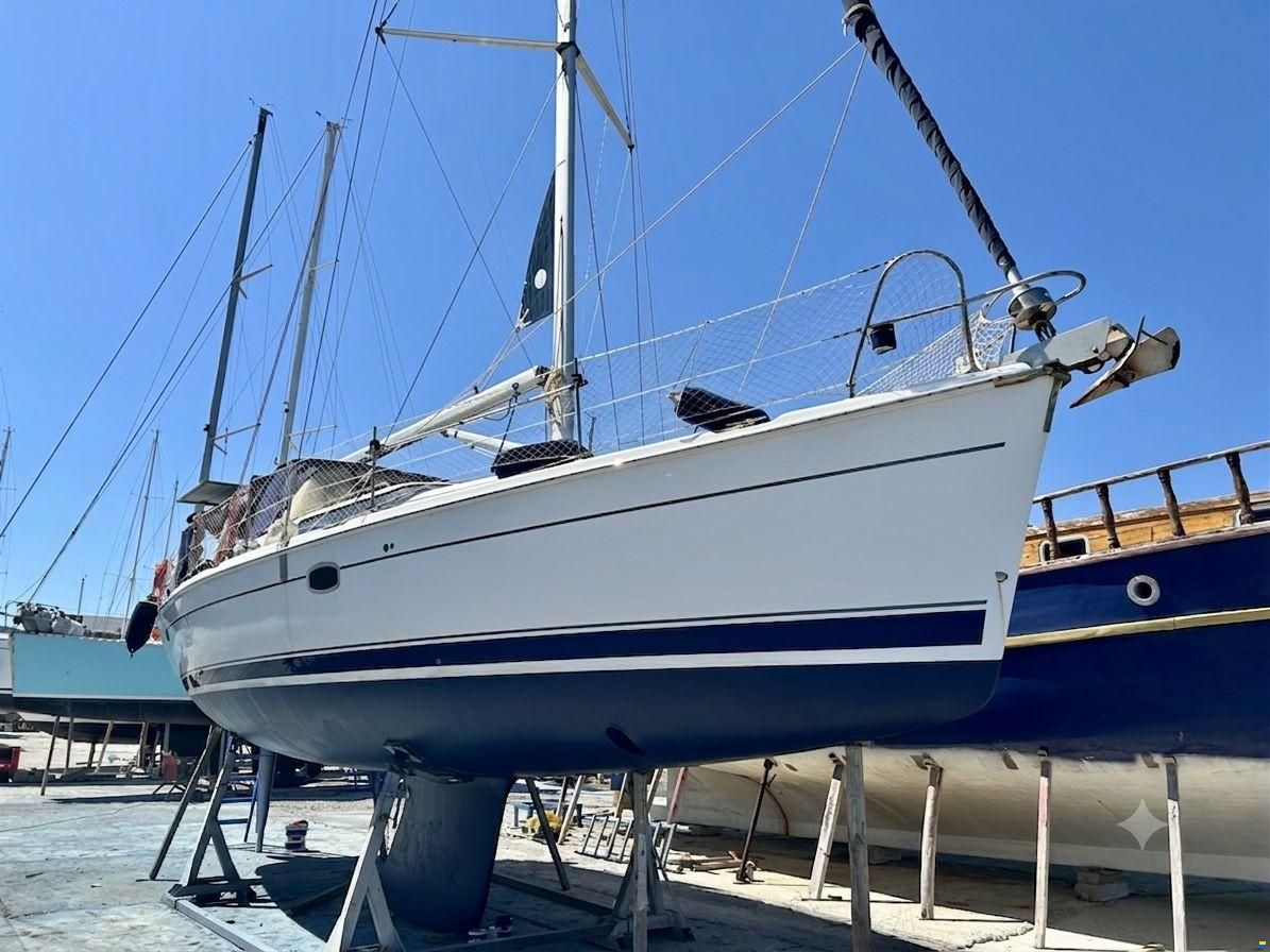 Hunter Marine 45 Deck salon