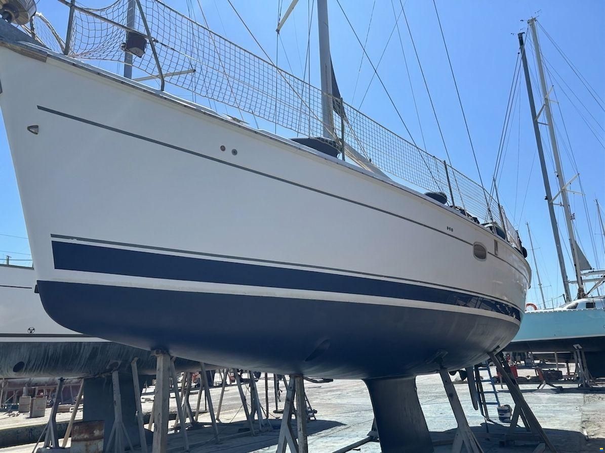 Hunter Marine 45 Deck salon