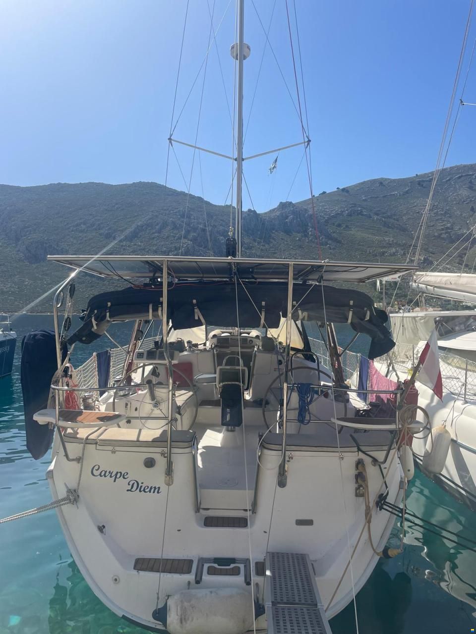Hunter Marine 45 Deck salon