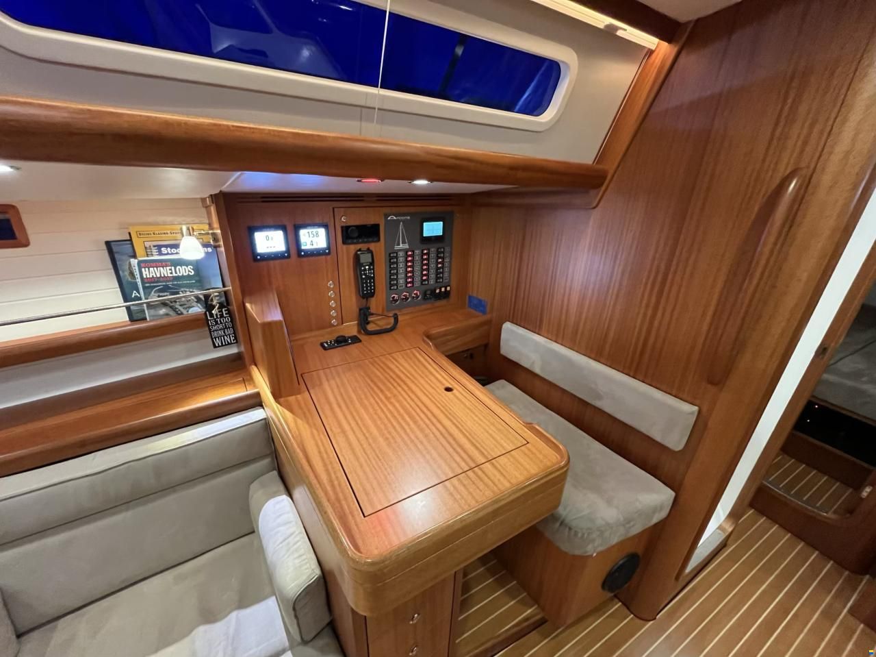 Arcona 465 Carbon