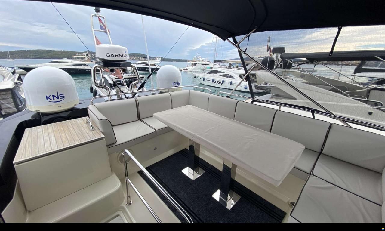 Monte Carlo Yachts Monte Carlo MC 5