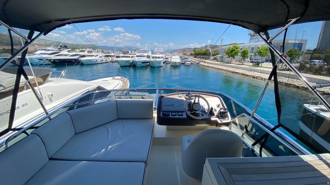 Monte Carlo Yachts Monte Carlo MC 5