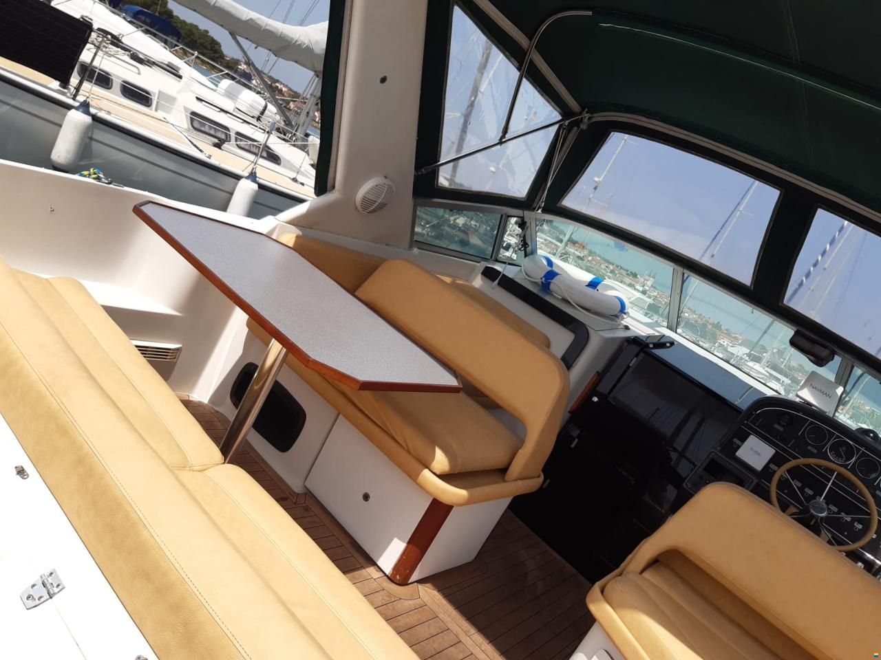 Regal Commander 320