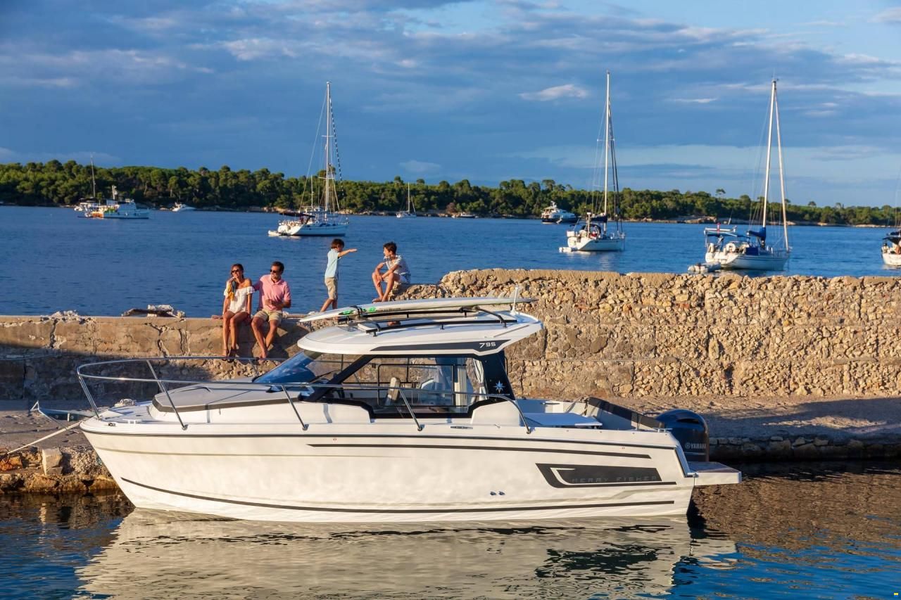 Jeanneau 795 Merry Fisher Serie 2