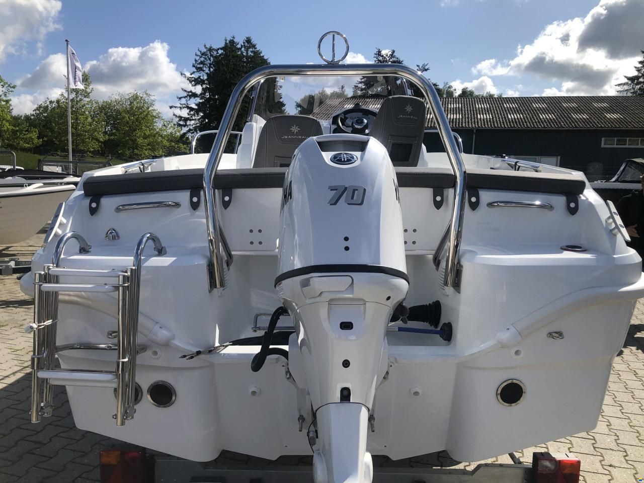 Jeanneau 5.5 CC Cap Camarat