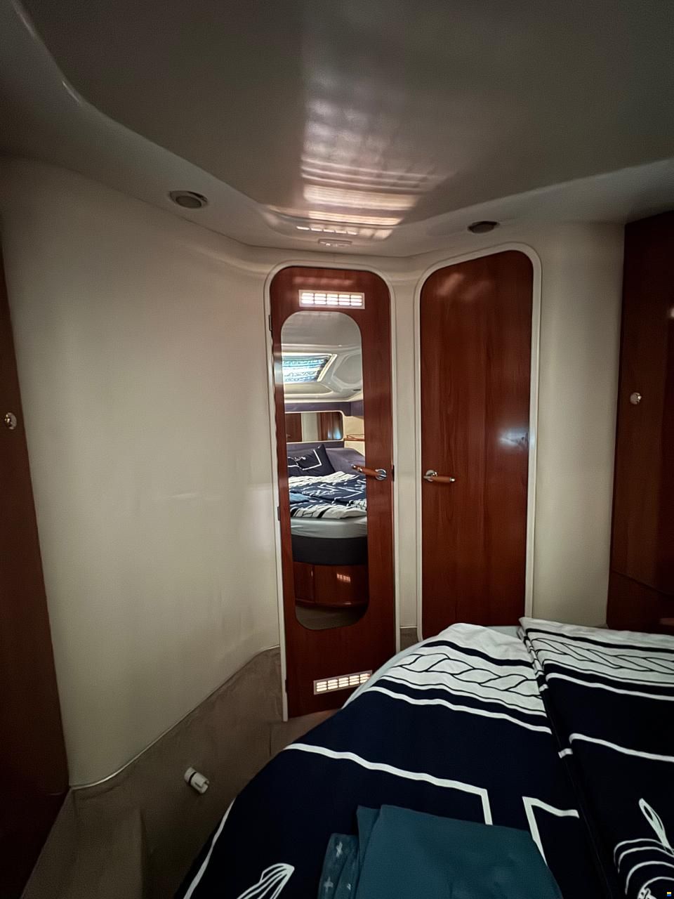 Sealine F33