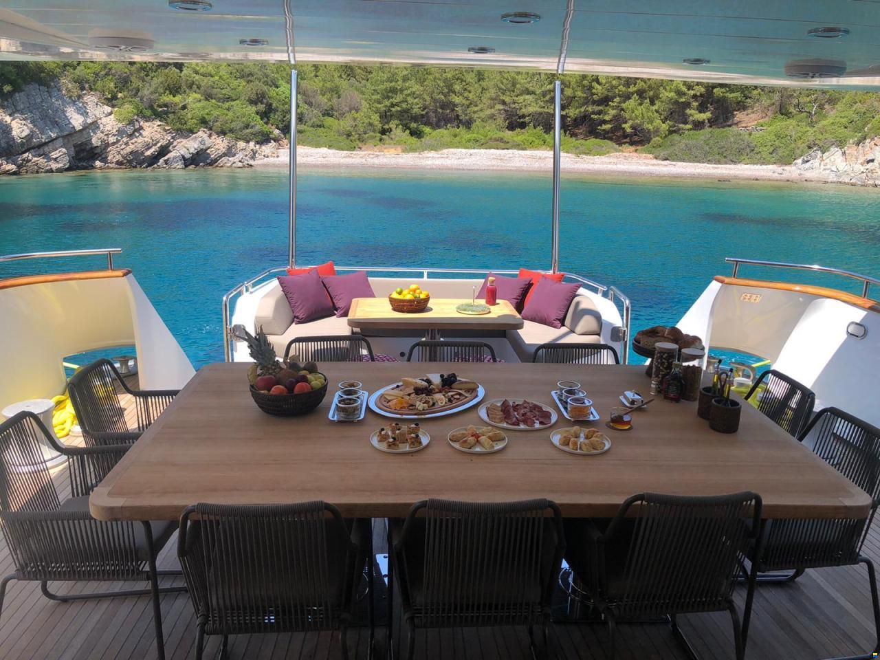 Crestitalia Yacht