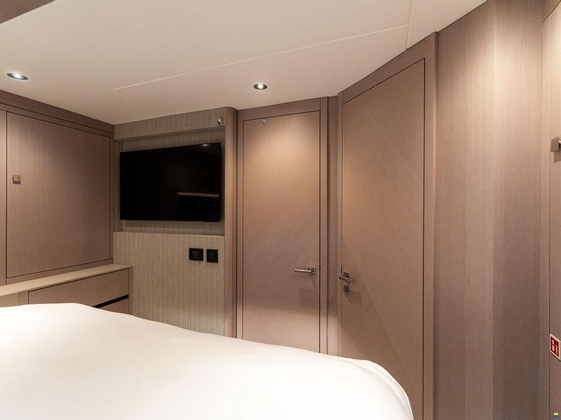 Sunseeker Manhattan 56