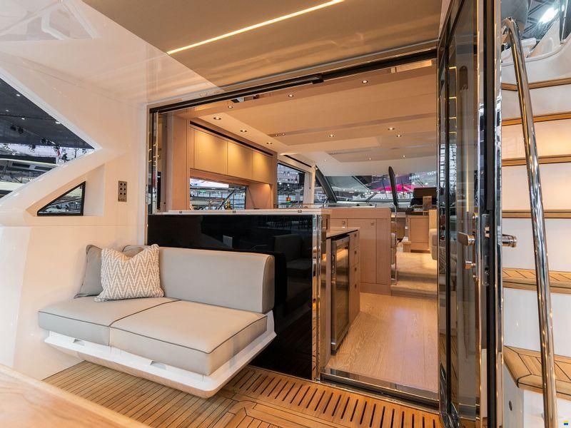 Sunseeker Manhattan 56