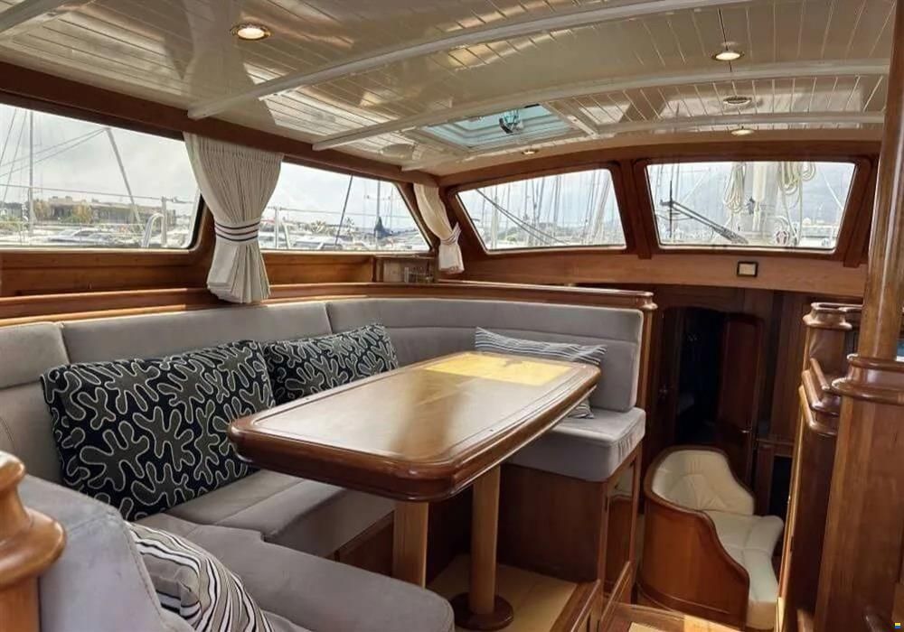 Aluboot BV Hindeloopen semi classic 68