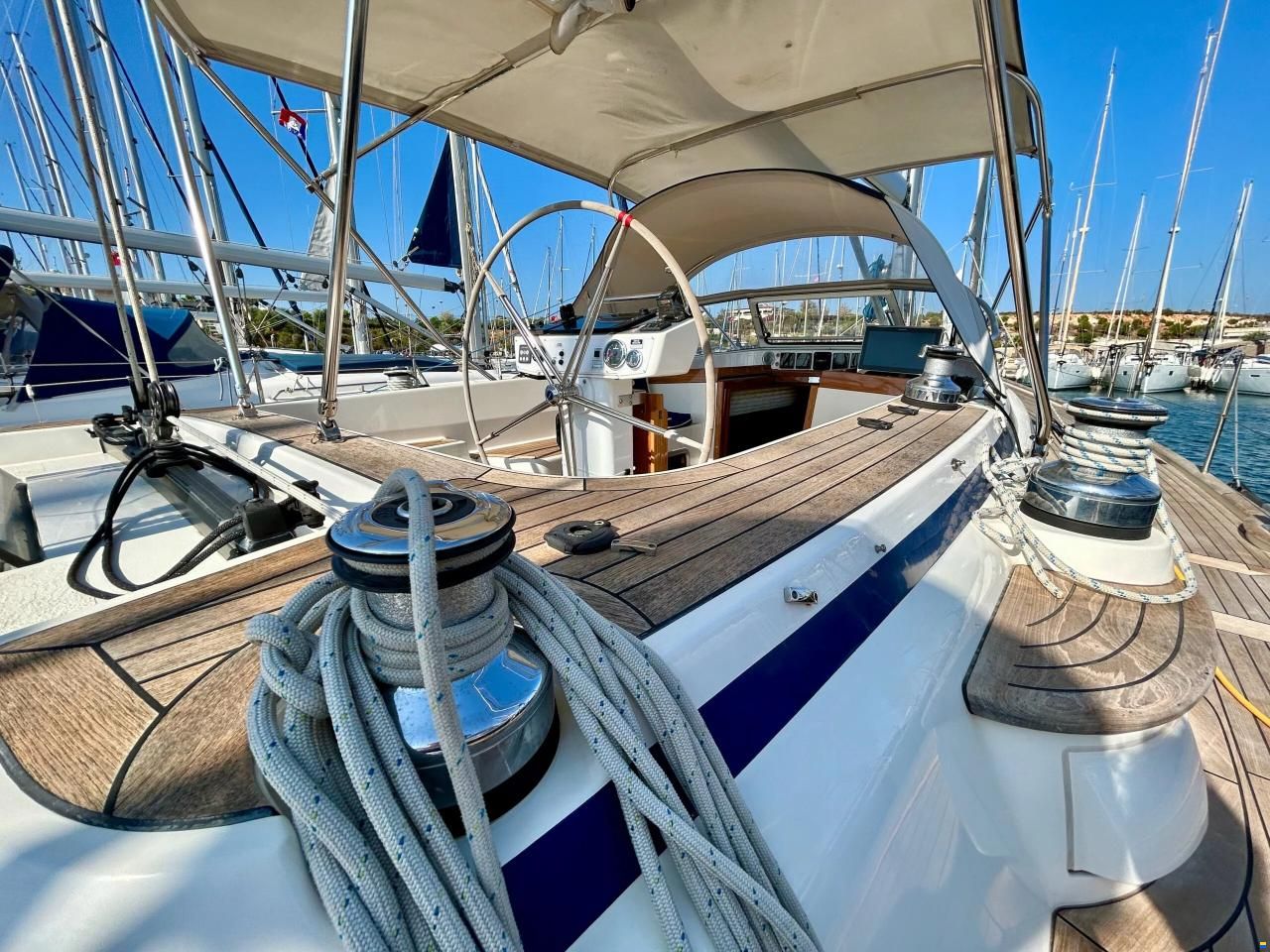 Hallberg-Rassy 44
