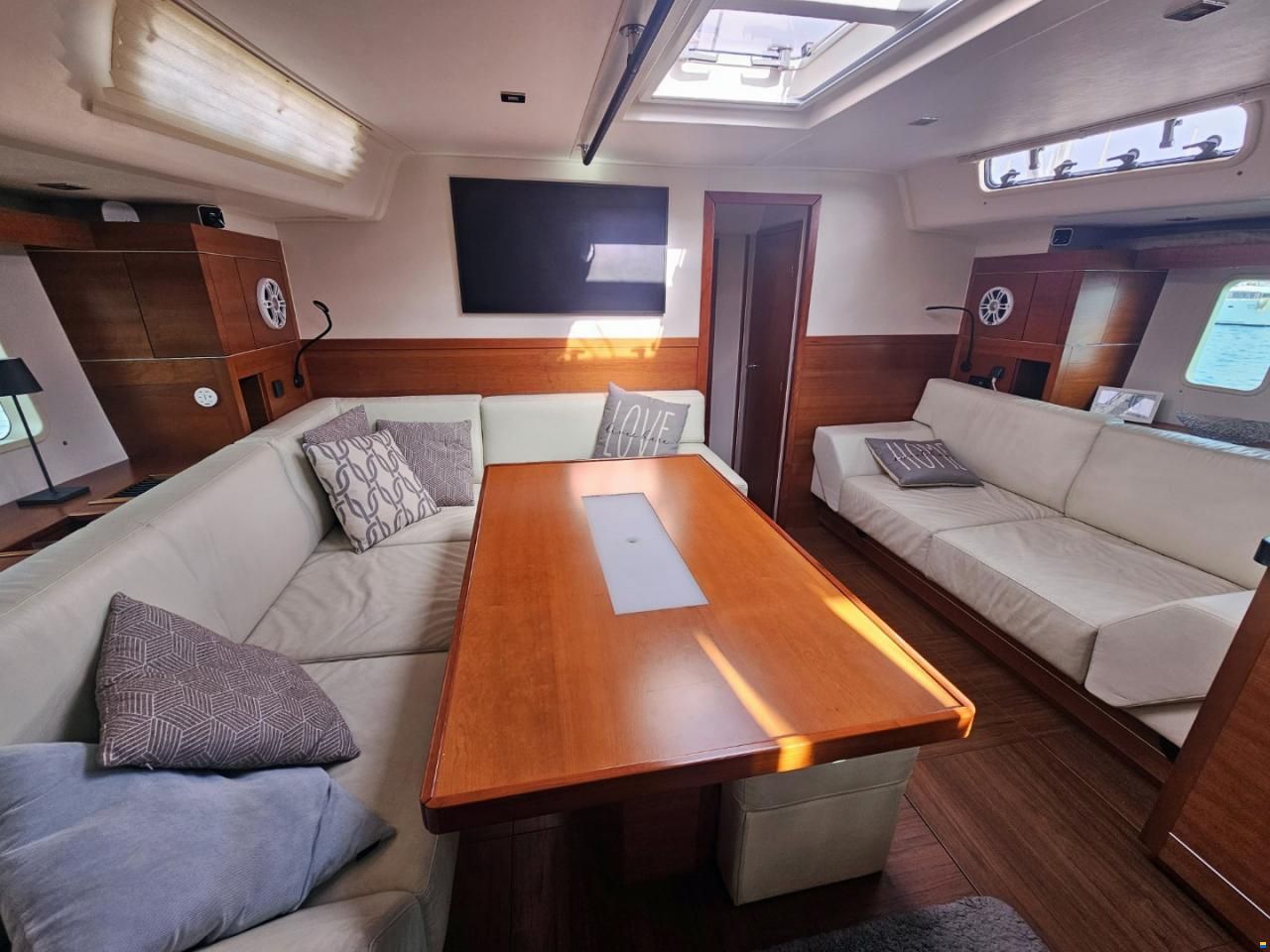 Hanse 545e