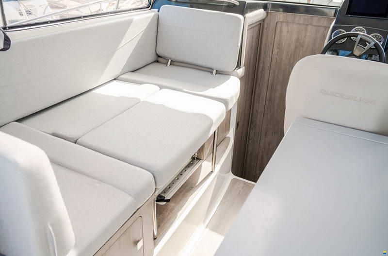 Quicksilver Activ 905 Weekend