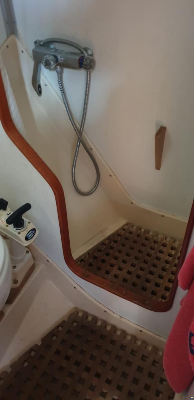 Hallberg-Rassy HR 42E Sloop