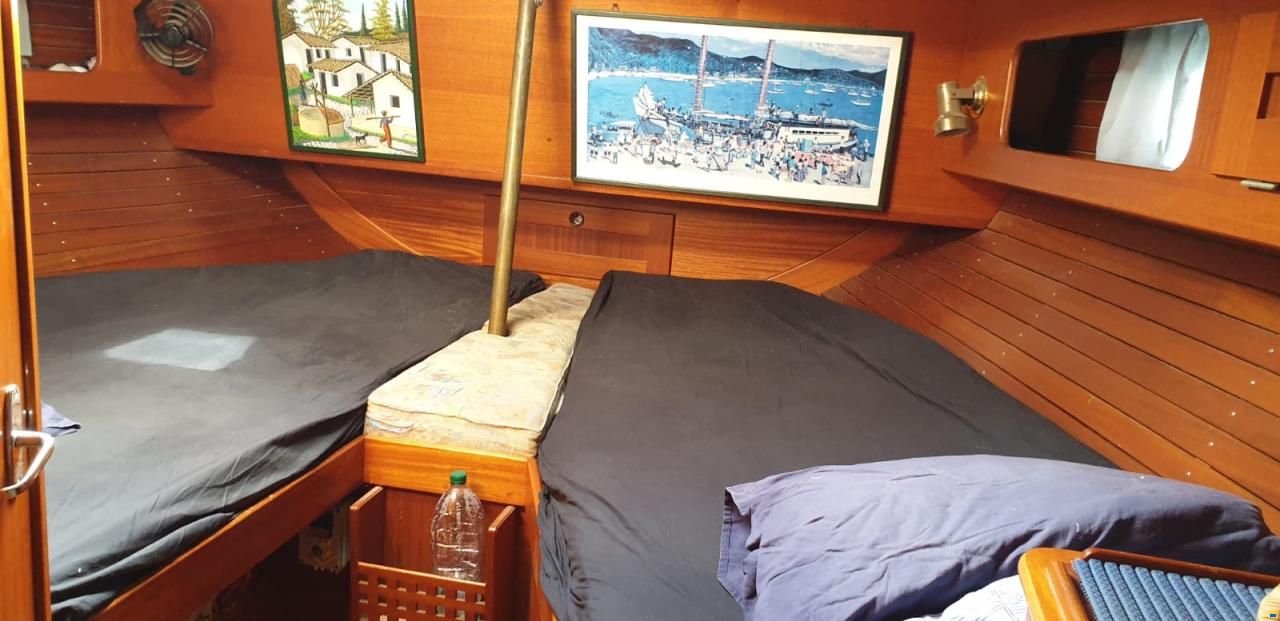 Hallberg-Rassy HR 42E Sloop