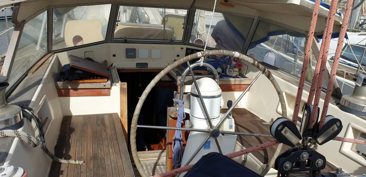 Hallberg-Rassy HR 42E Sloop