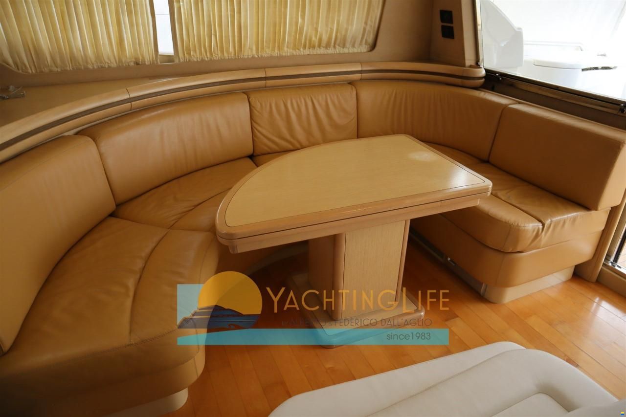 Ferretti 550