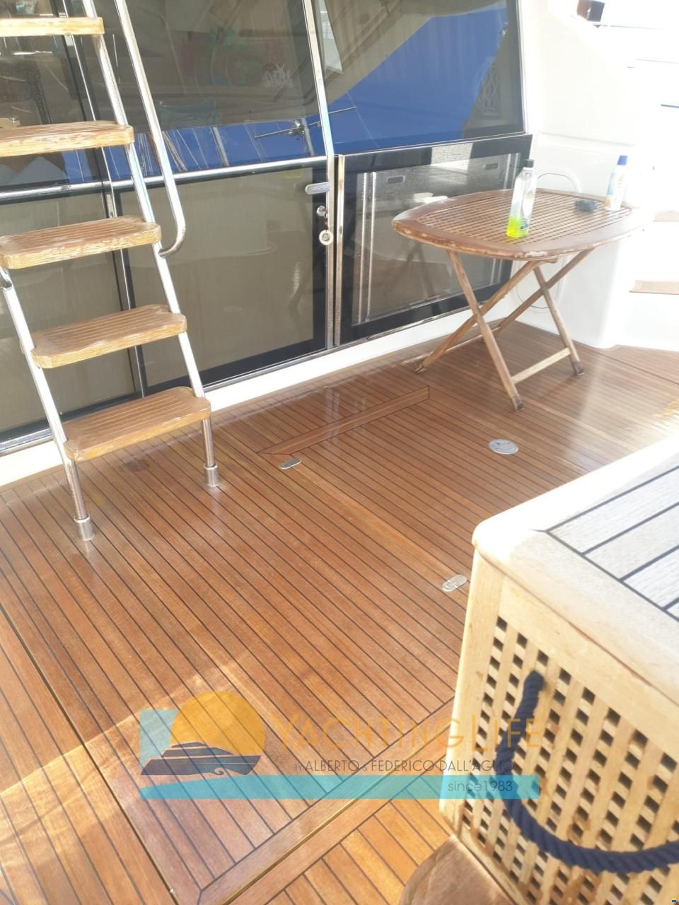 Ferretti 550