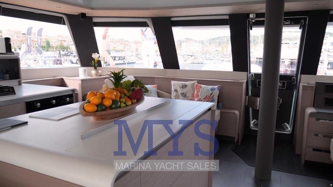Fountaine Pajot Power 67