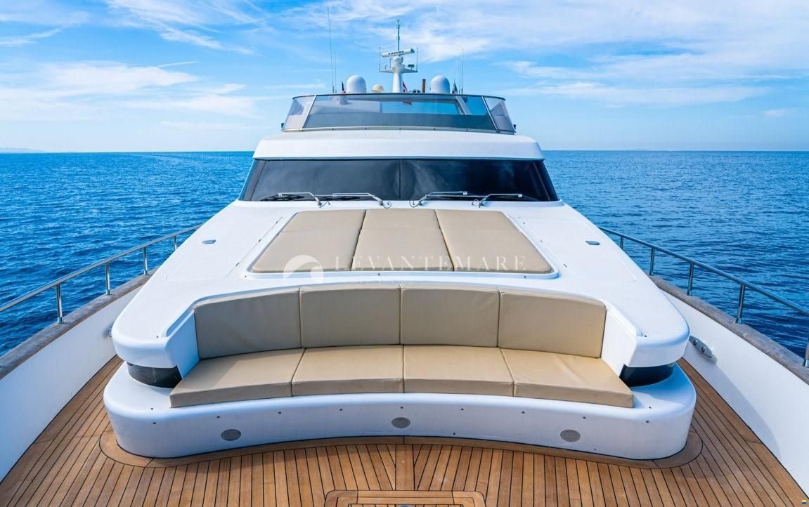 Cantieri di Pisa Akhir 85