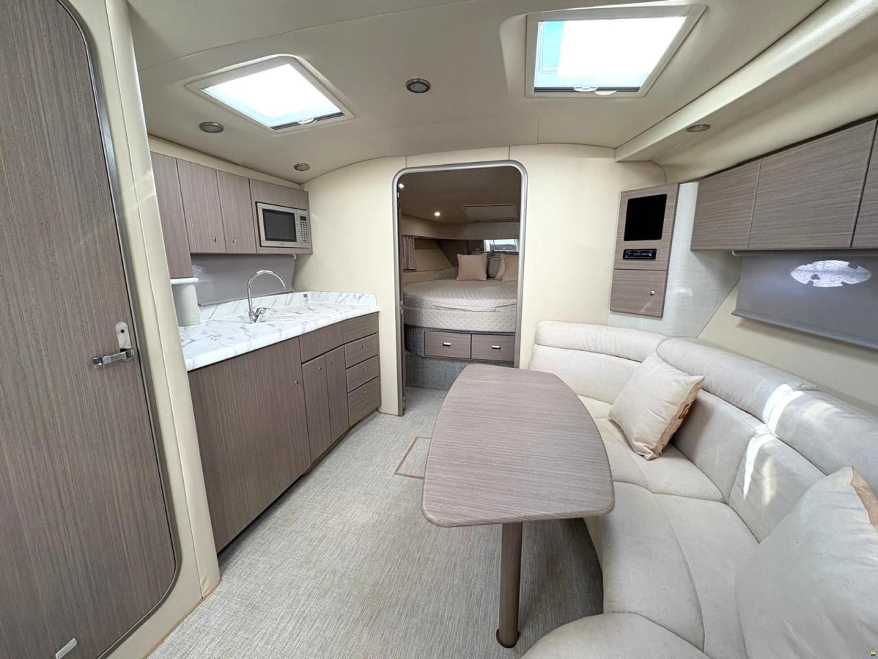 Formula 37 Performance Cruiser