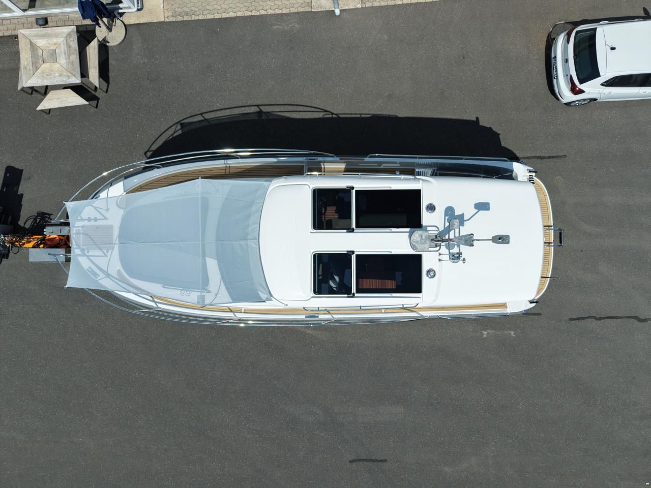 Nimbus 305 Coupe