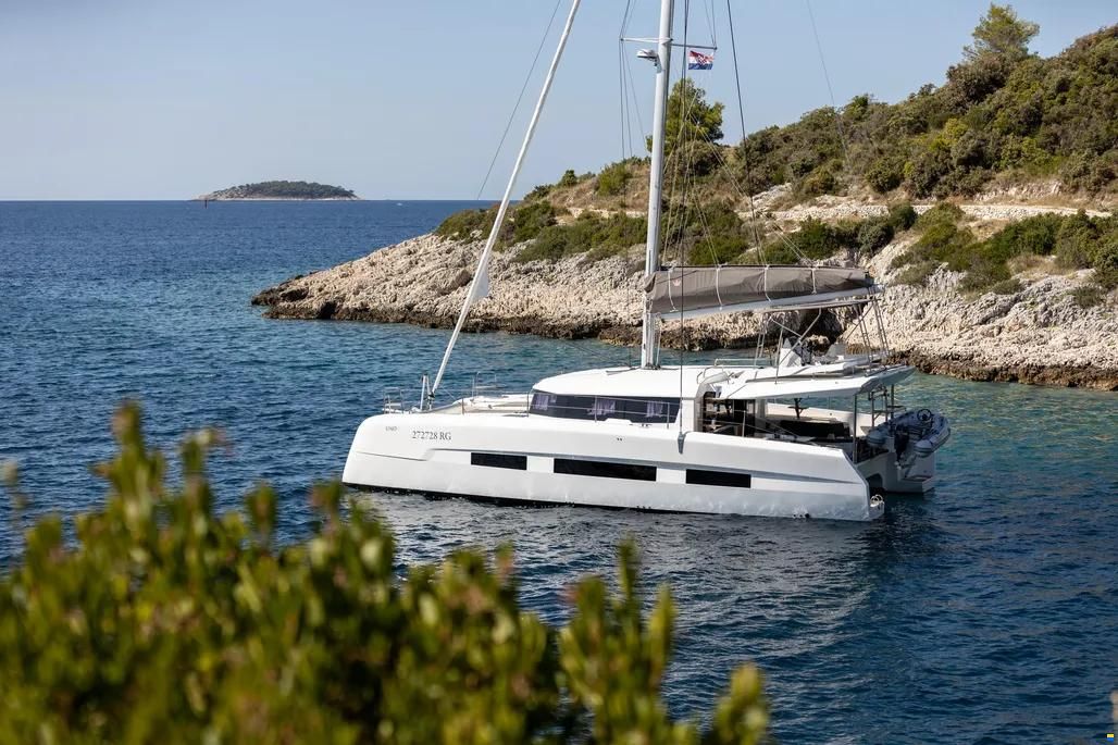 Dufour Catamarans CAT 48