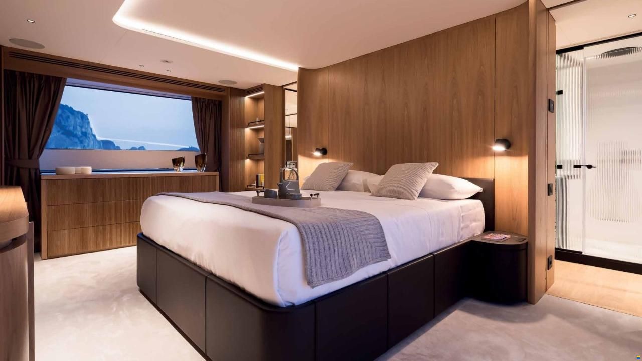 Benetti Oasis 34