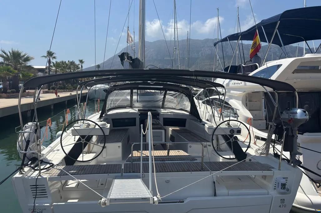 Dufour 470