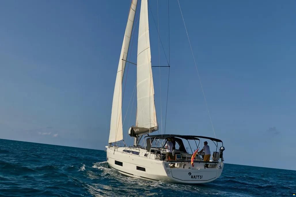 Dufour 470