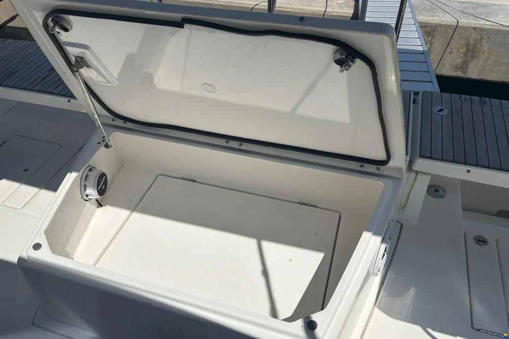 Dufour 470