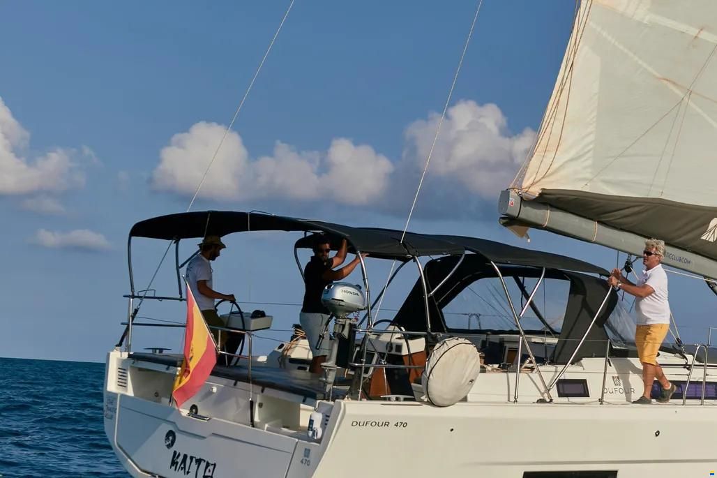 Dufour 470