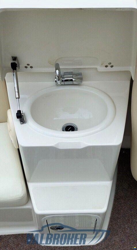 Chris Craft CORSAIR 25