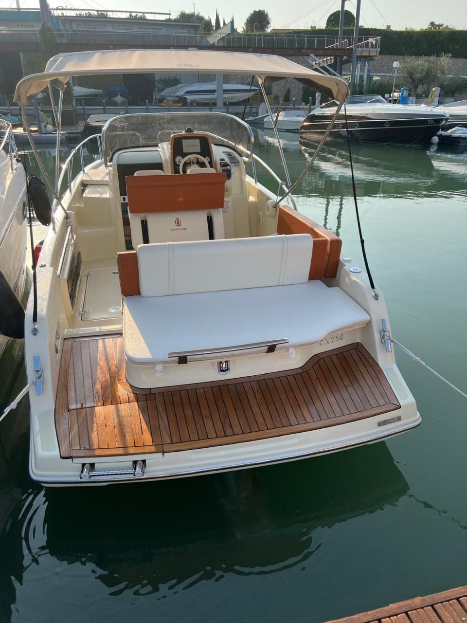 Invictus 250 CX